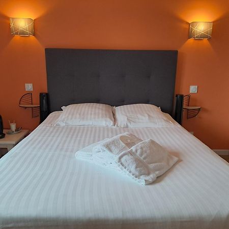 לאקאנו Hotel L'Auberge Canaulaise מראה חיצוני תמונה