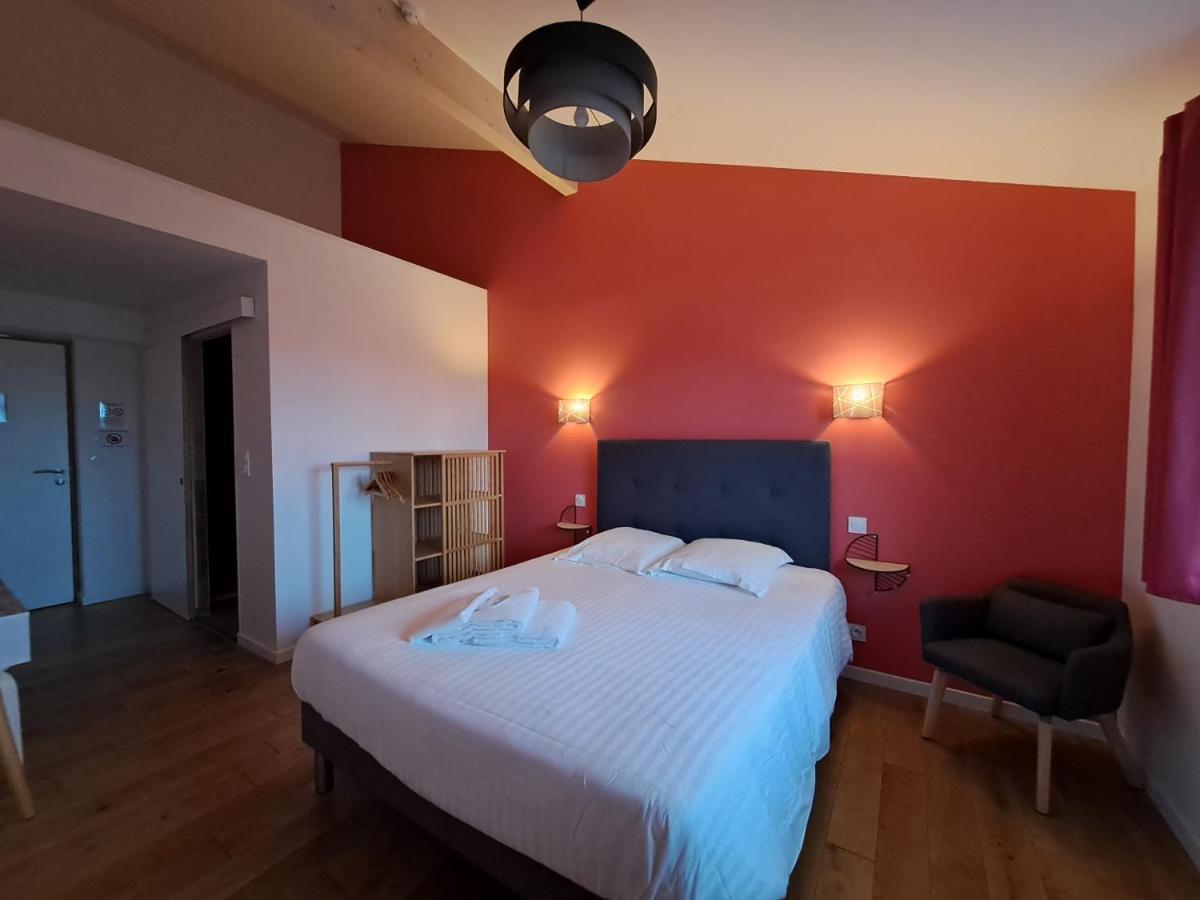 לאקאנו Hotel L'Auberge Canaulaise מראה חיצוני תמונה